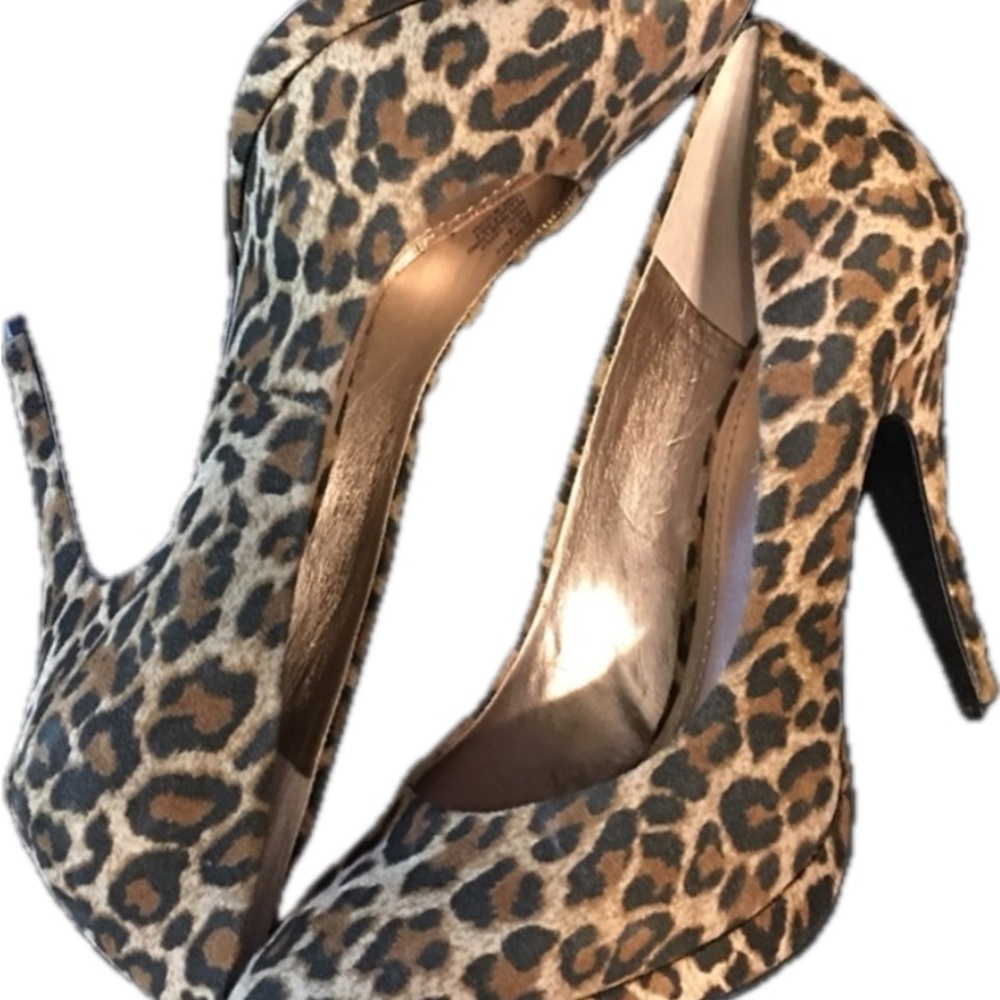 BCBGeneration Melbee Leopard Print Pumps S…